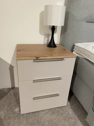 Nachtkonsole Concept me 700